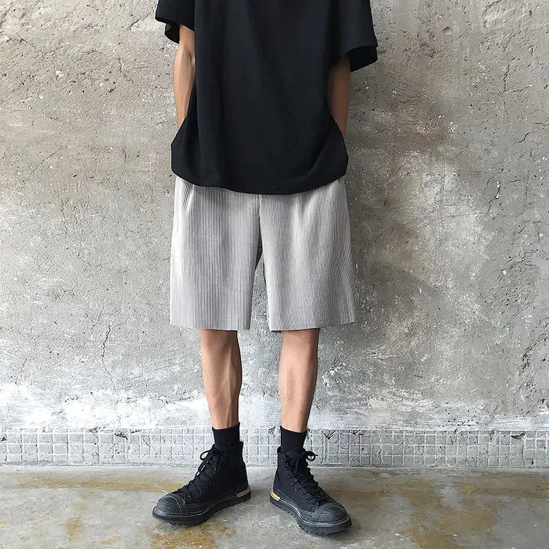 Summer Ice Silk Shorts Men Fashion Gray Pleated Shorts Men Japanese Streetwear Loose Beach Shorts Mens Oversized Casual Shorts